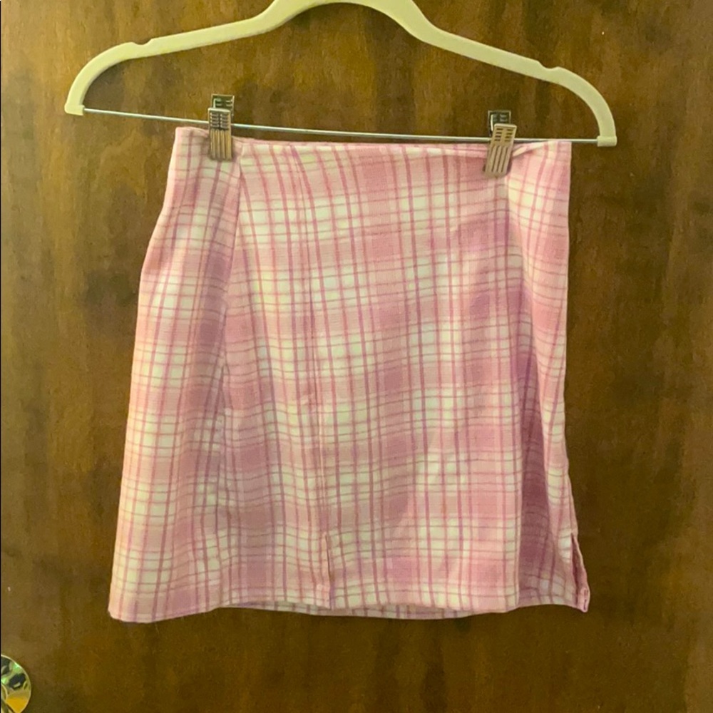 Brandy Melville mini skirt